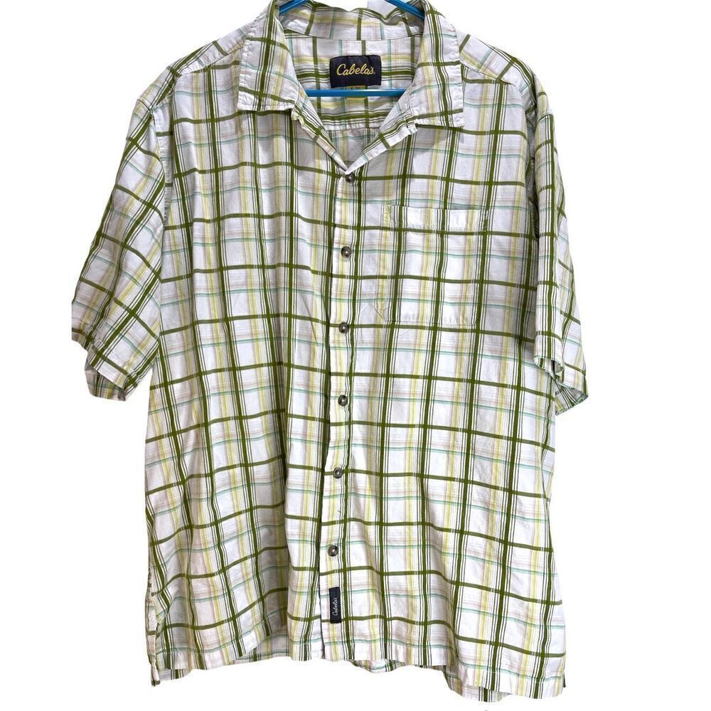 Cabela’s white and green short sleeve button down shirt size XL